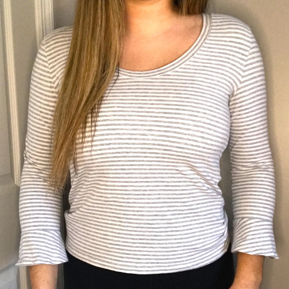 White and Grey Stripe Scoop Neck 3/4 Sleeve Shirt